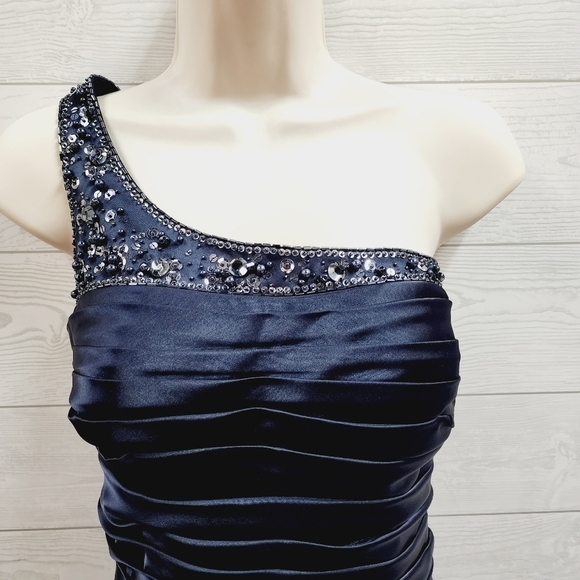 Adrianna Papell Sexy Cocktail Dress - Picture 2 of 8